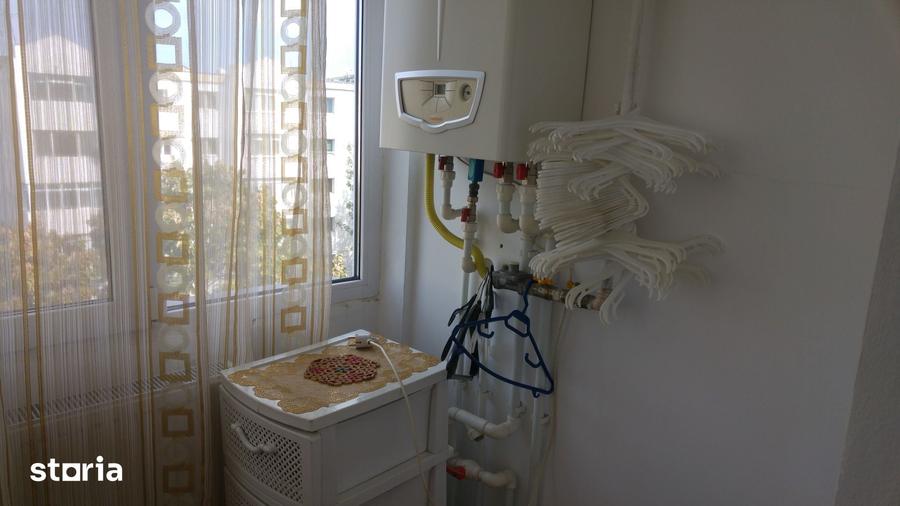 Apartament cu 3 camere decomandat în Dorobanți 1