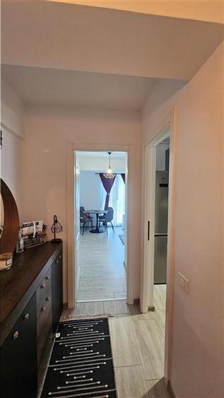 Apartament cu 2 camere decomandat, mobilat în Berceni