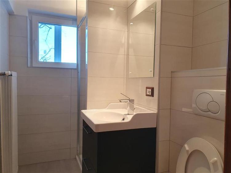 Apartament cu 2 camere semidecomandat în Sud