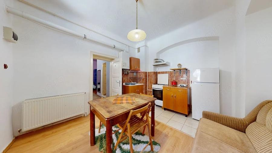 Apartament cu 2 camere semidecomandat în Centrul Istoric