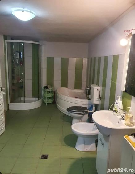 Casă cu 4 camere cu Teren 400 Mp în Central