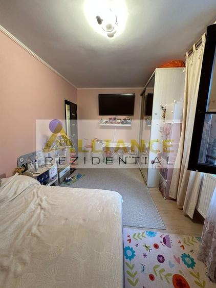 Apartament cu 3 camere decomandat în 1 Decembrie 1918