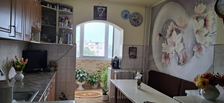Apartament cu 2 camere decomandat în Alfa