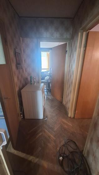 Apartament cu 3 camere semidecomandat în Drumul Taberei