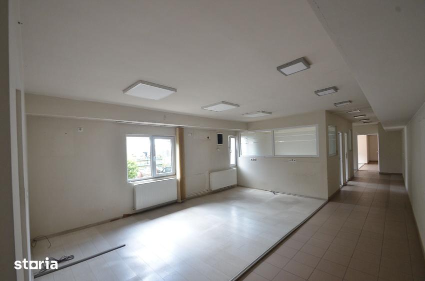 Spațiu comercial, de 260 mp, în Ultracentral