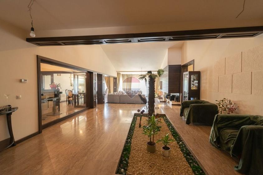Casă individuală cu 6 camere cu Piscina în Berceni