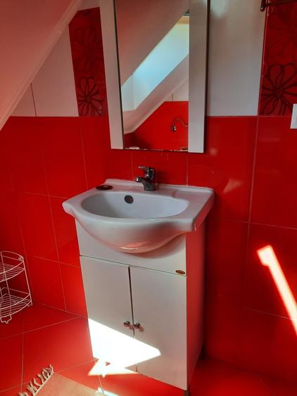 Apartament cu 2 camere semidecomandat, mobilat în Berceni