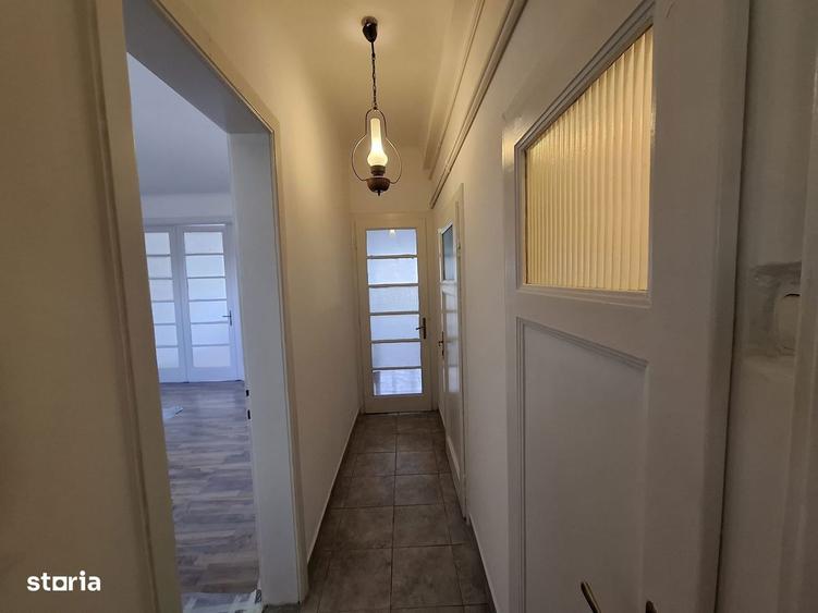 Apartament cu 3 camere decomandat în Dorobanți