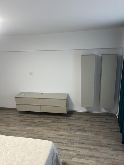 Apartament cu 3 camere decomandat în Ultracentral