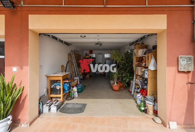 Casă cu 5 camere cu Teren 392 Mp în Central