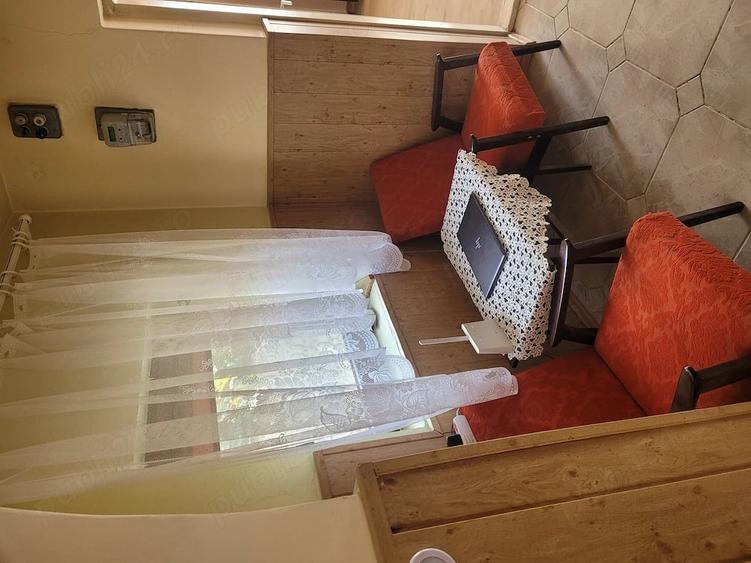 Casă cu 4 camere cu Teren 5650 Mp în Criciova