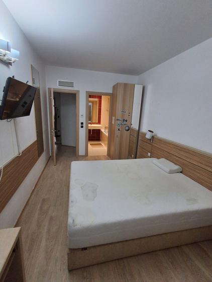 Apartament cu 3 camere semidecomandat, mobilat în Vitan-Bârzești