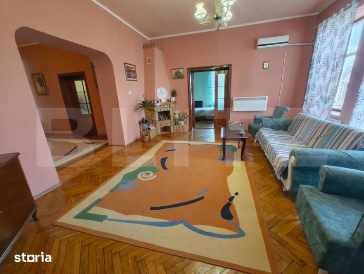 Casă cu 5 camere semidecomandat cu Teren 473 Mp în Ultracentral