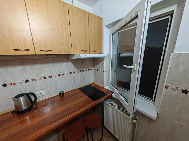 Garsonieră decomandată în Olimpia-Stadion