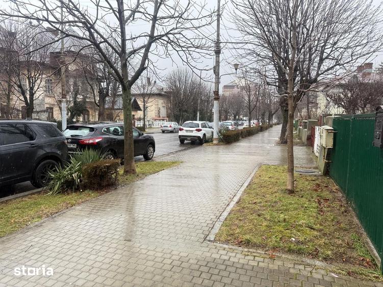 Casă cu 3 camere cu Teren 367 Mp în Central