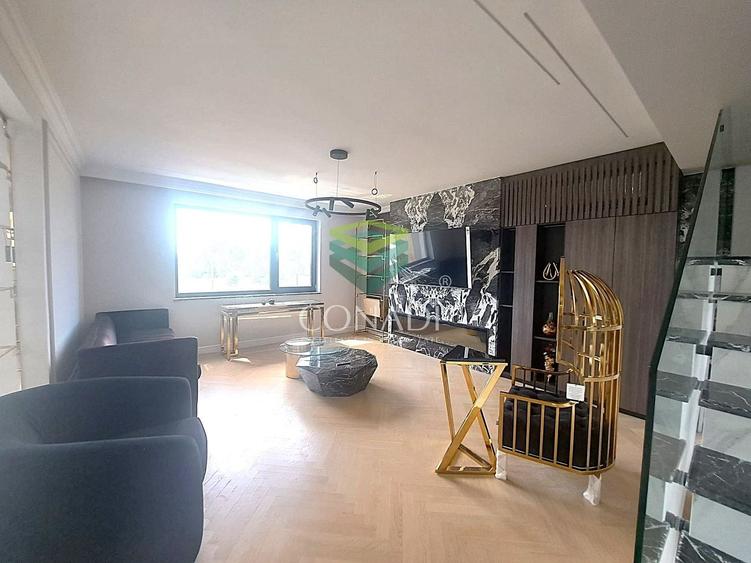 Duplex cu 4 camere cu Canalizare în Pipera