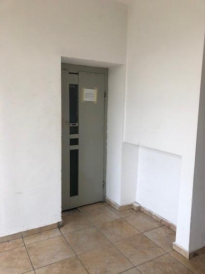 Birou, de 1,100 mp, în Basarabia
