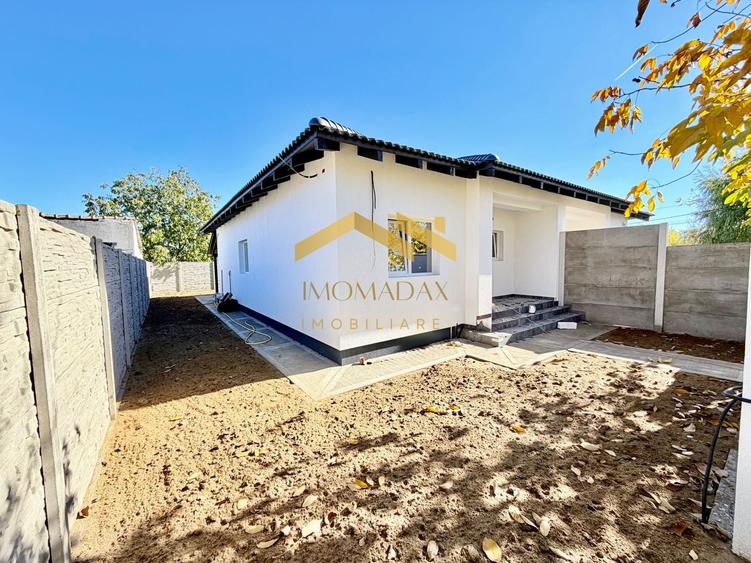 Duplex cu 3 camere cu Canalizare în Utvin