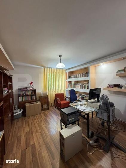 Apartament cu 4 camere decomandat în Rovinari