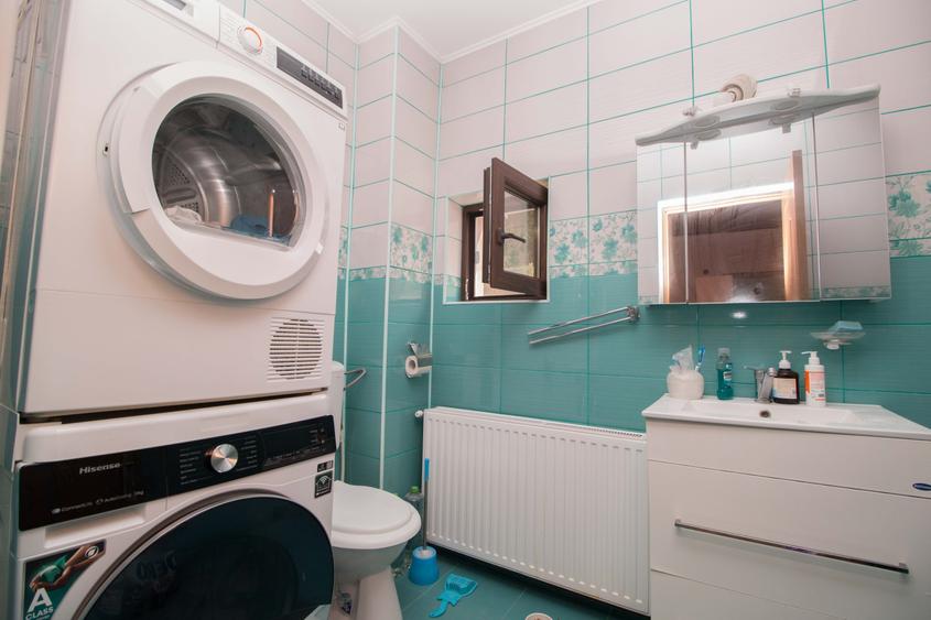 Casă individuală cu 4 camere cu Canalizare în Satu Nou