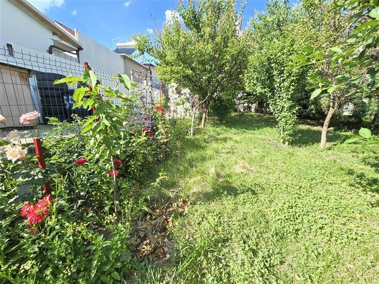 Apartament cu 5 camere decomandat, mobilat în Cug