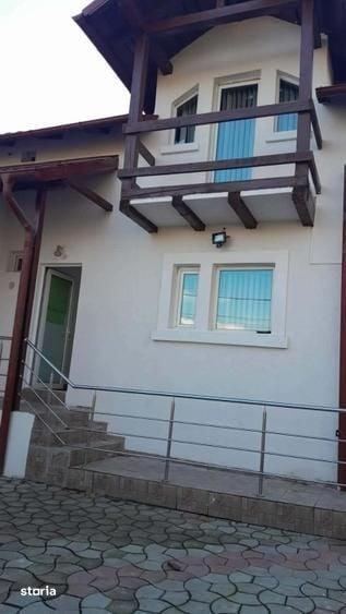Casă cu 6 camere decomandat cu Teren 196 Mp în Copou