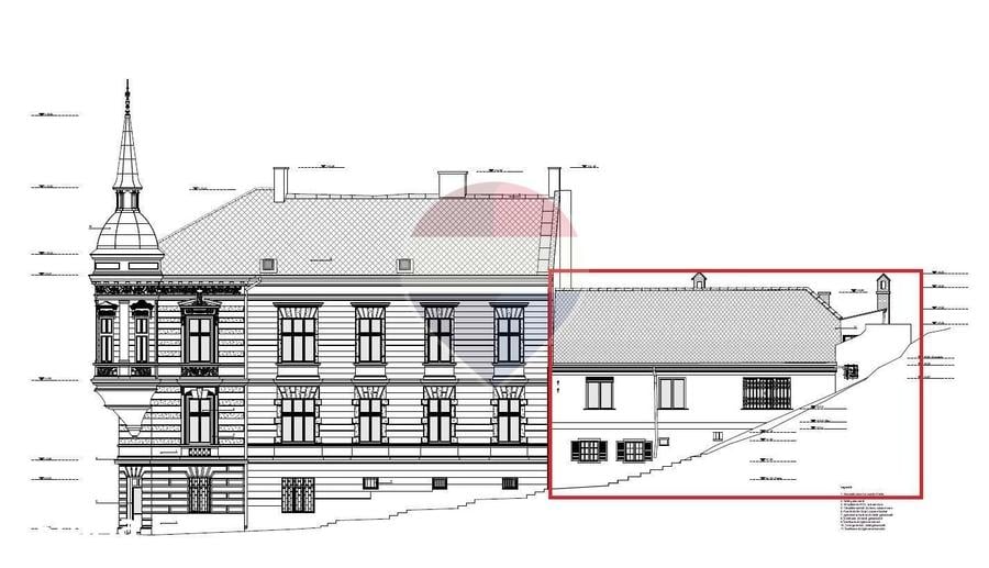Casă cu 9 camere cu Teren 1048 Mp în Centrul Istoric