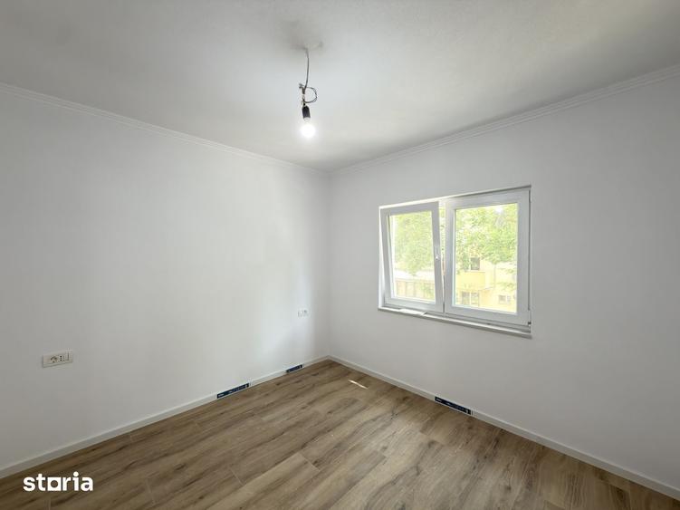 Apartament cu 4 camere decomandat în Dâmbovița
