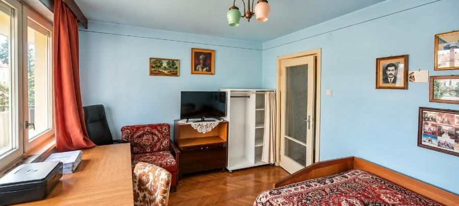 Apartament cu 3 camere în Rogerius