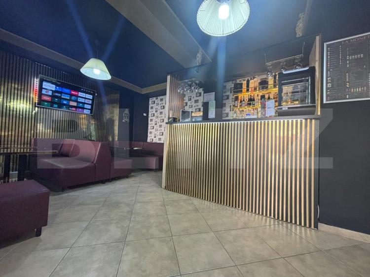 Spațiu comercial, de 90 mp, în Micro 12