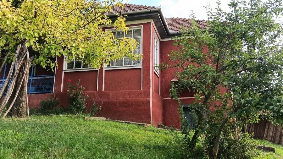Casă cu 2 camere în Central