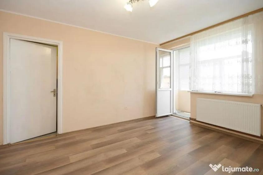 Apartament cu 2 camere semidecomandat în Teilor