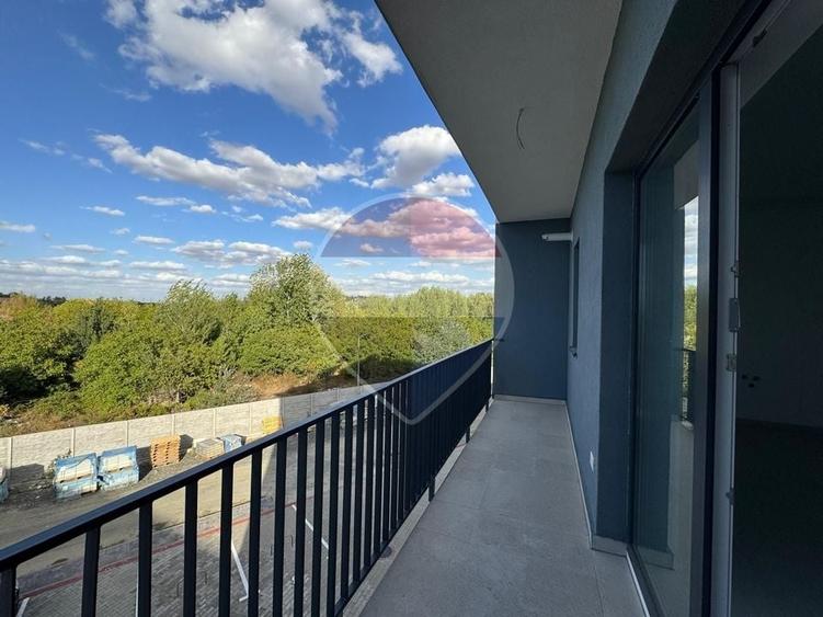 Apartament cu 2 camere semidecomandat în Micălaca