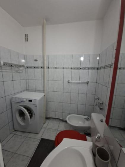 Apartament cu 2 camere decomandat în Sud