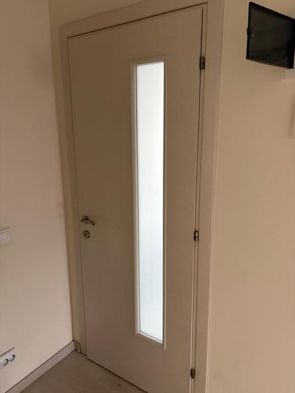 Apartament cu 2 camere semidecomandat în Olteniței