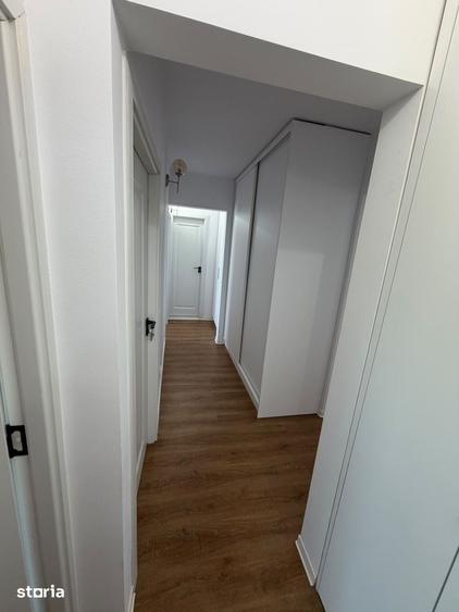 Apartament cu 4 camere decomandat în Republicii — fotografia 1