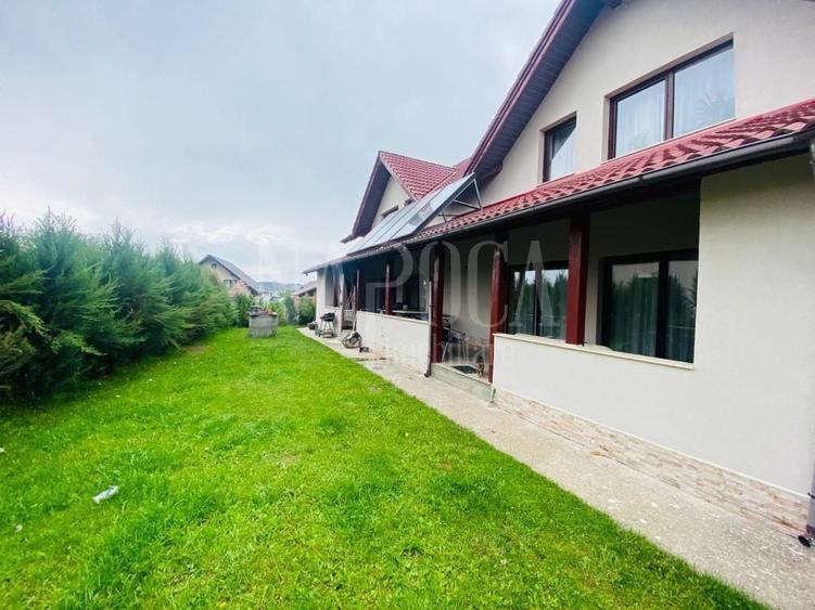 Casă individuală cu 10 camere cu Canalizare în Feleacu