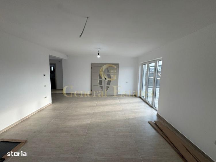 Casă cu 4 camere în Central