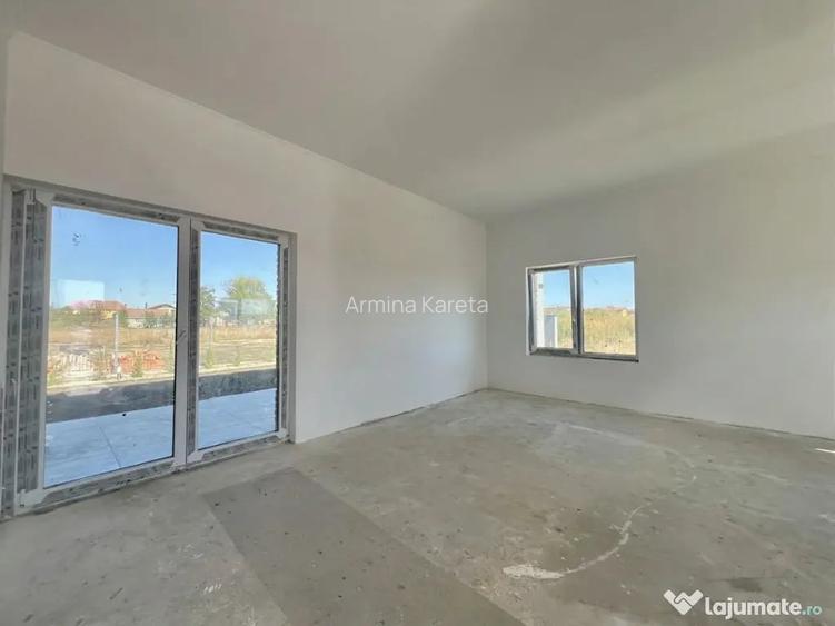 Triplex modern, 4 camere, 103 mp utili, 316 mp teren - Zona - Sacalaz (Timis)