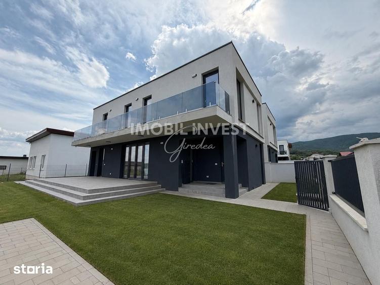 Casă cu 5 camere cu Teren 400 Mp în Central