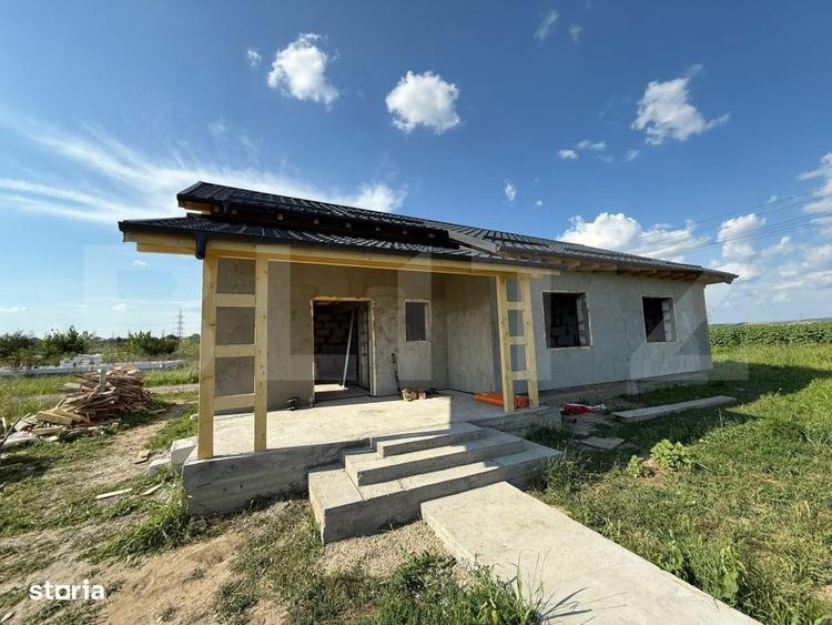 Casă cu 4 camere cu Teren 402 Mp în Ișalnița