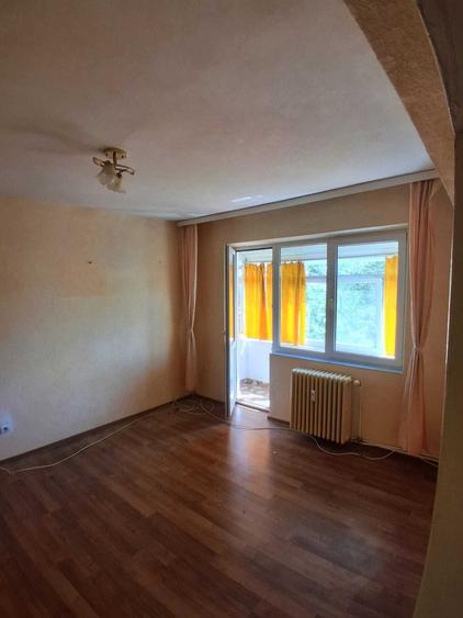 Apartament cu 2 camere nedecomandat în Central