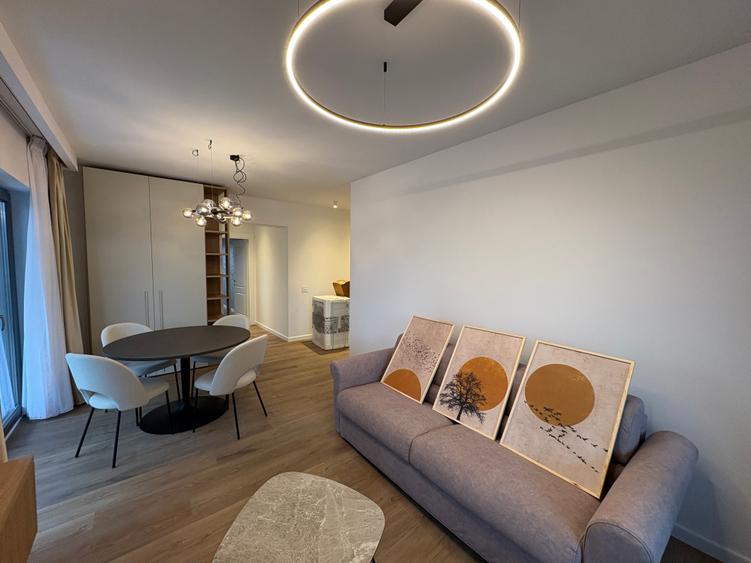 Apartament cu 2 camere semidecomandat, mobilat în Barbu Văcărescu