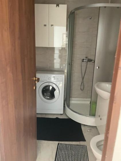 Apartament cu 2 camere semidecomandat în Vlahuță