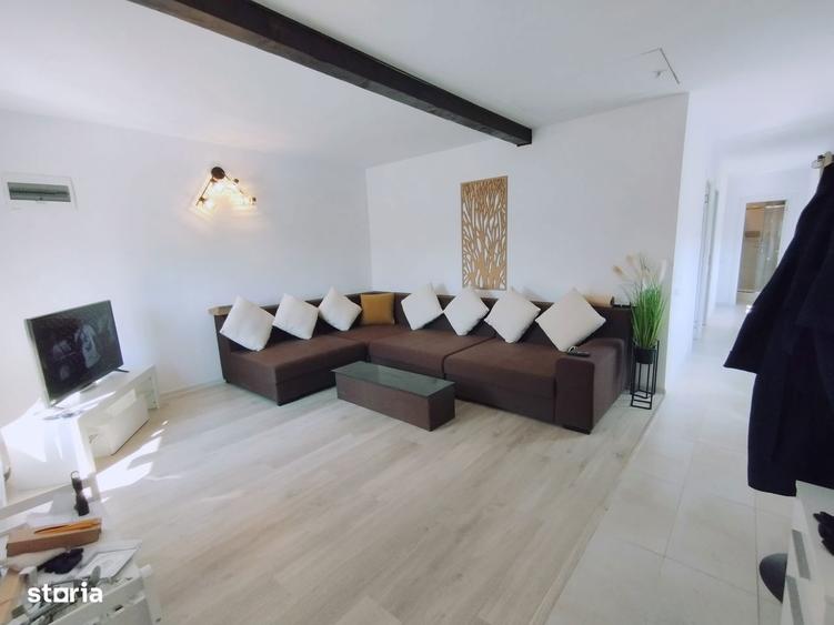 Casă cu 3 camere cu Teren 700 Mp în Corbu