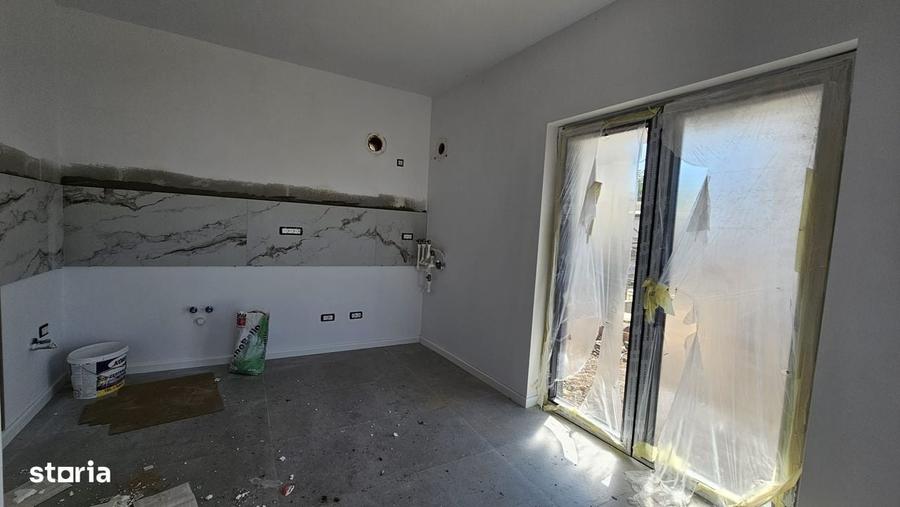 Casă cu 4 camere în Dudu