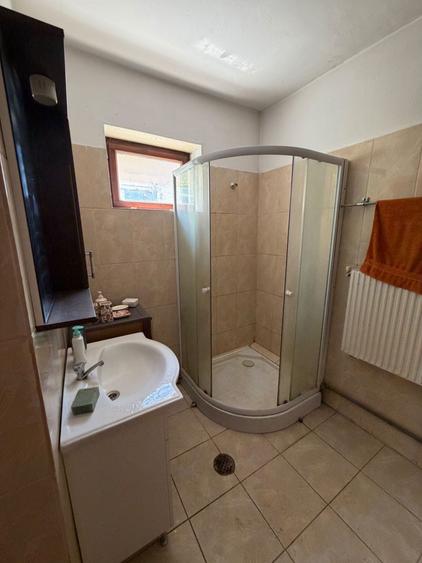 Casă cu 4 camere în Halmeu