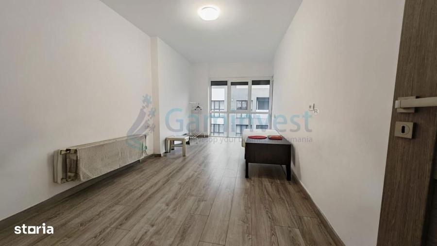 Apartament cu 3 camere, mobilat în Central