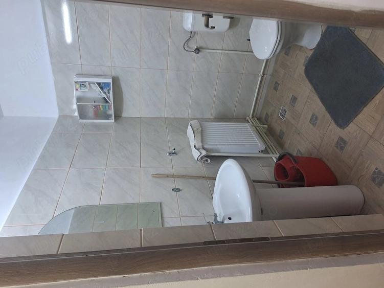Spațiu comercial, de 50 mp, în 23 August