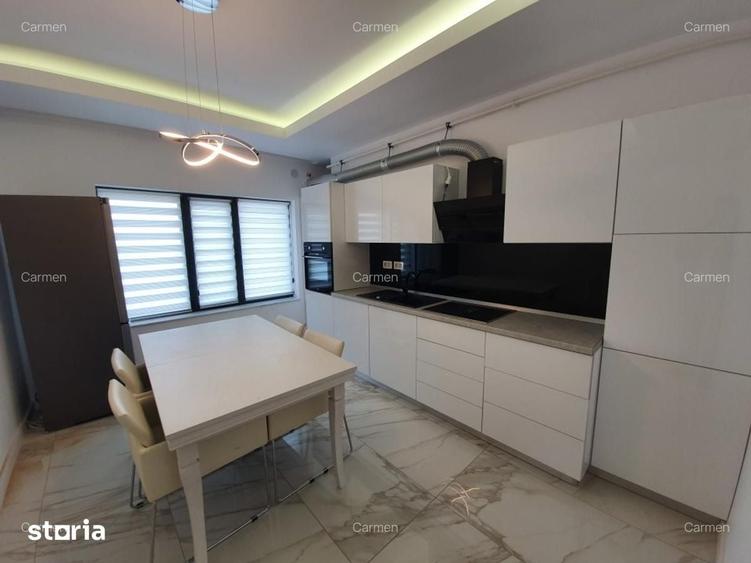 Apartament cu 2 camere decomandat în Calea București